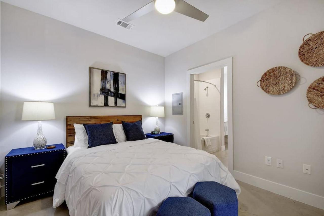 Apartment Escape At A Stylish Near Downtown