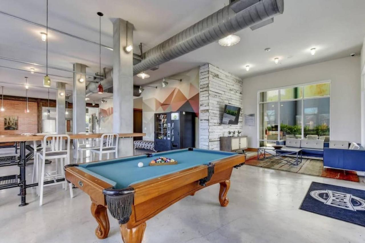 Escape At A Stylish Near Downtown Apartamento *